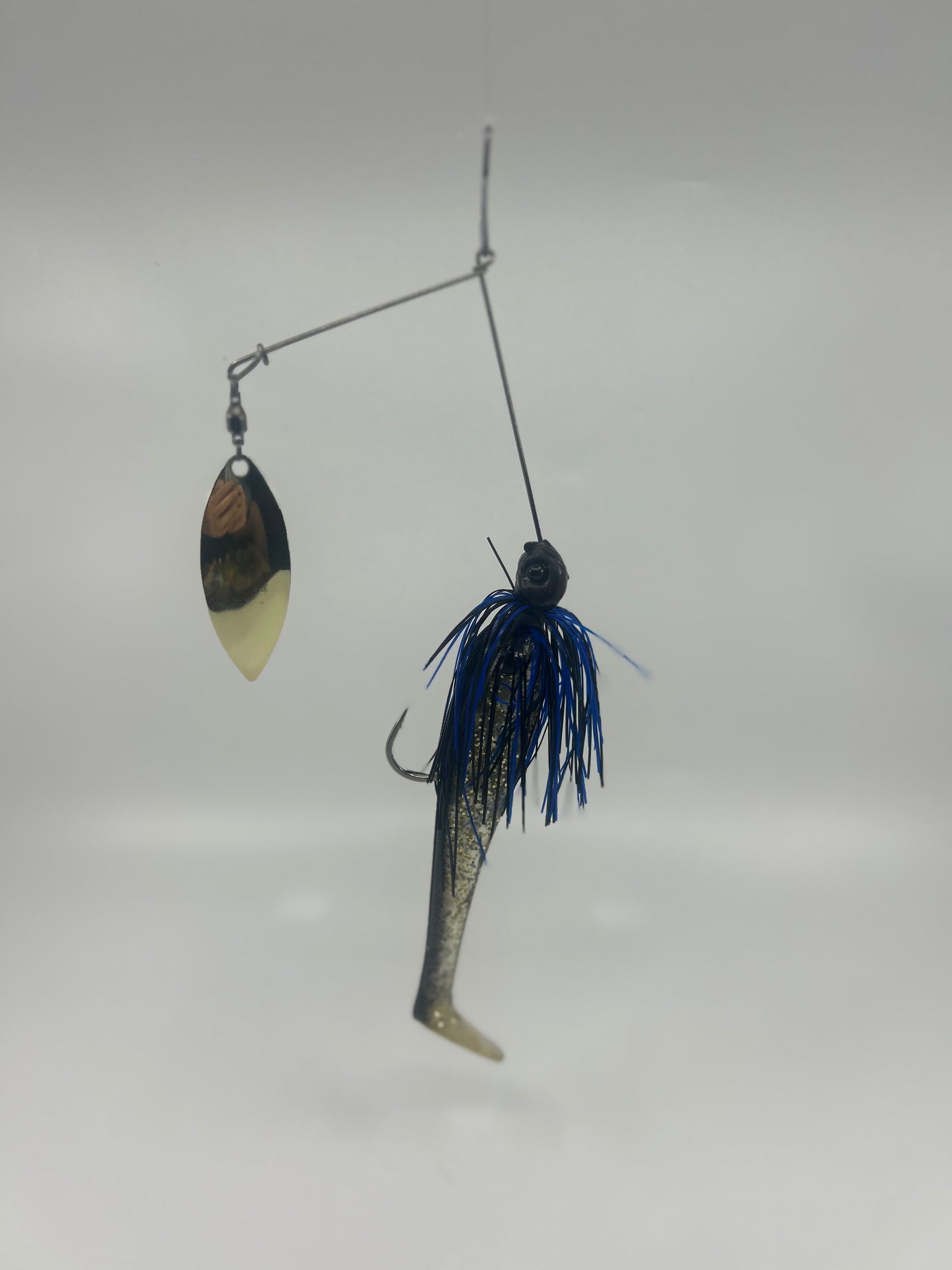 1 OZ Cod Bomber Size 5 Willow Blade